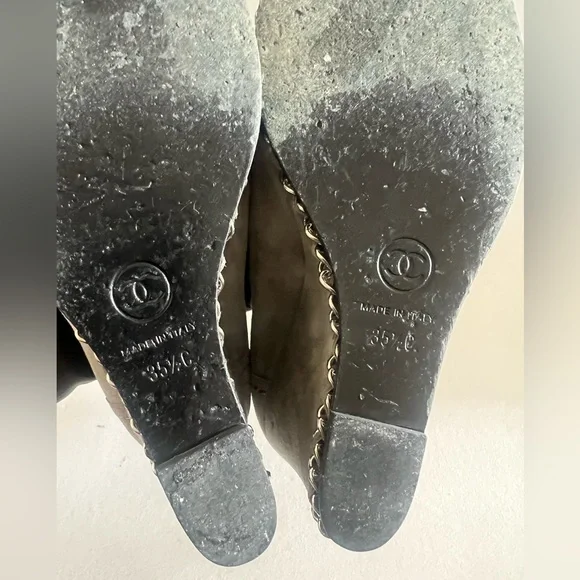 Chanel interlocking cc suede pump - Picture 8 of 9